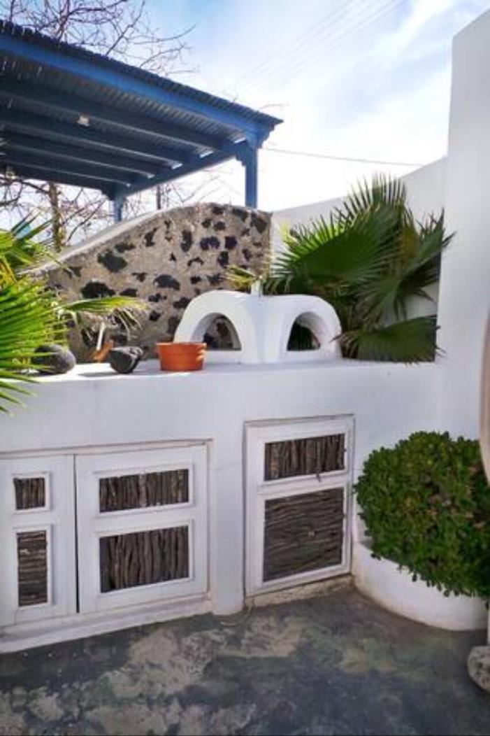 On An Island Suites & Apartments - Fira Екстериор снимка