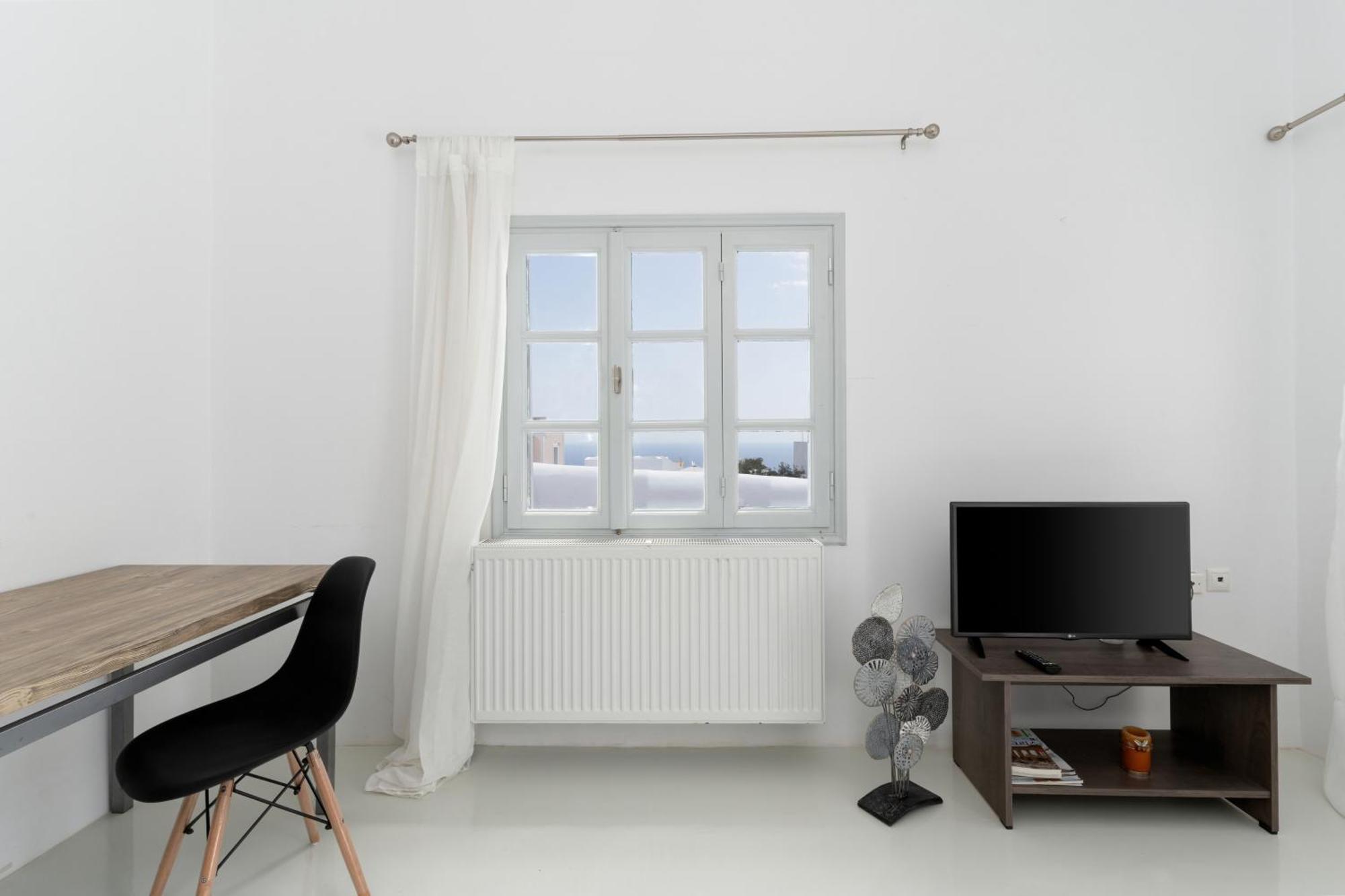 On An Island Suites & Apartments - Fira Екстериор снимка